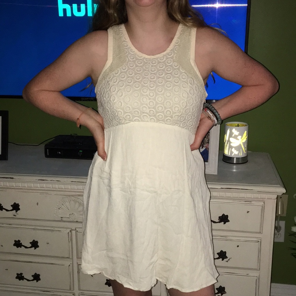 Cream/white dress